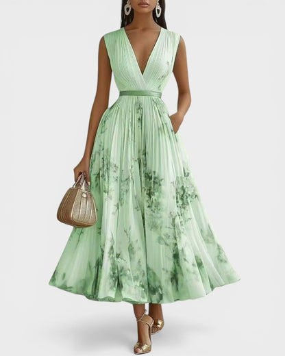 LORENA™ Jardín Encantado: Vestido Plisado Floral para un Look Elegante