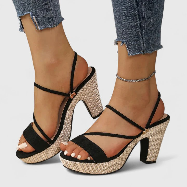 CLARA™ | Brilla con Estilo Tacones Elegantes y Sofisticados