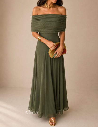 Estefanía Vestido Maxi de Hombros Descubiertos con Aberturas