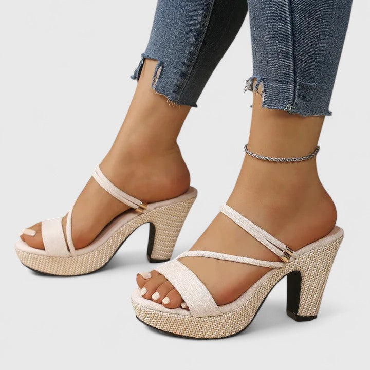 CLARA™ | Brilla con Estilo Tacones Elegantes y Sofisticados