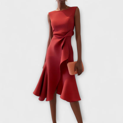 SHEILA™ Brillo y Elegancia en un Vestido Plisado 