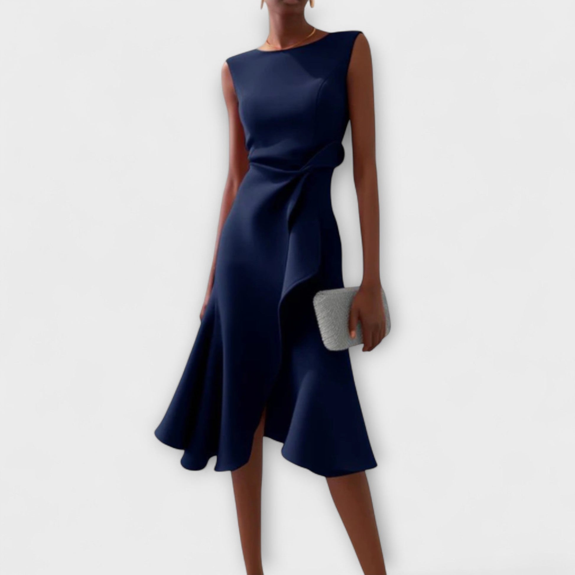 SHEILA™ Brillo y Elegancia en un Vestido Plisado 