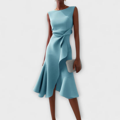 SHEILA™ Brillo y Elegancia en un Vestido Plisado 
