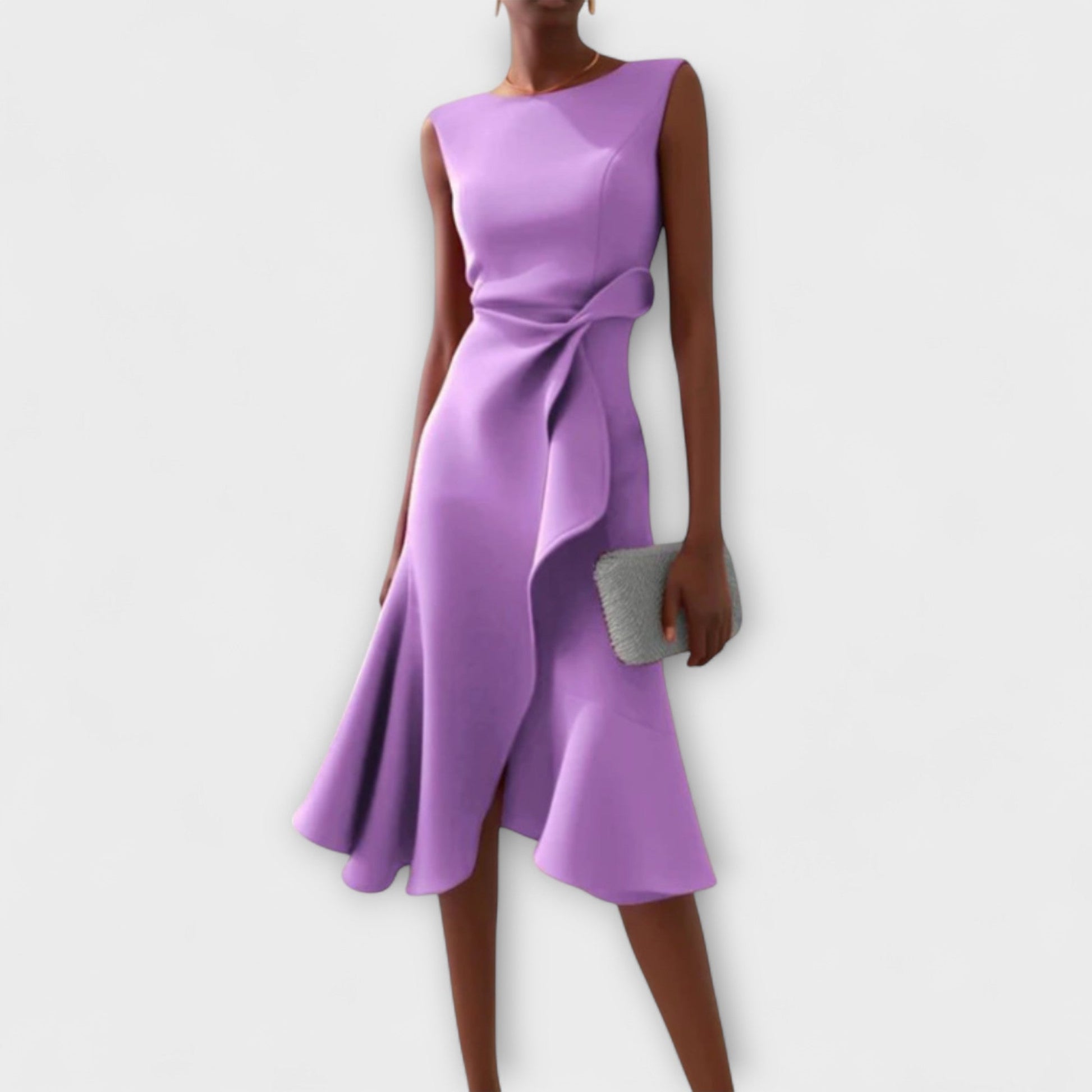 SHEILA™ Brillo y Elegancia en un Vestido Plisado 