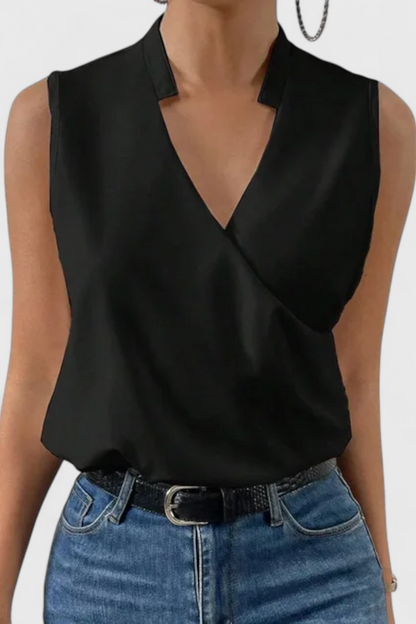 Top Suave de Verano de Yariela con Detalle de Escote en V