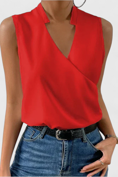Top Suave de Verano de Yariela con Detalle de Escote en V