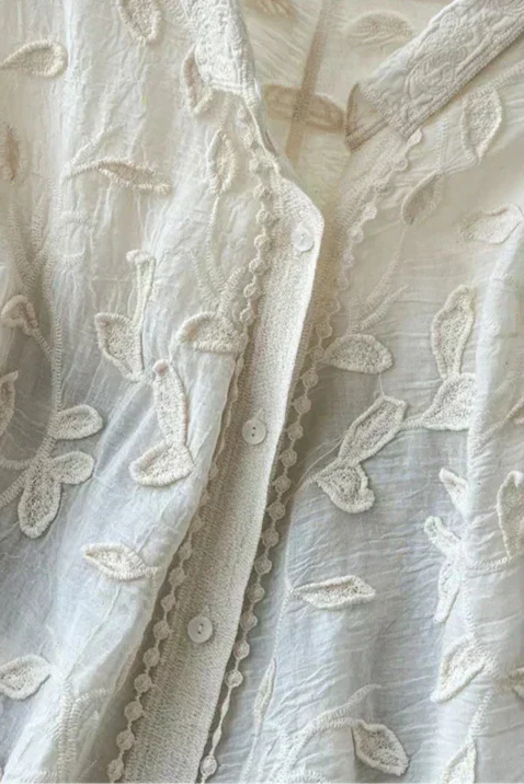 LORENA™ Encantada: Camisa de Encaje Bordado 