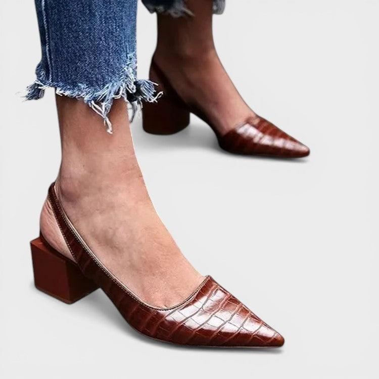 GLORIA™ | Zapatos Estilo: Eleva tu look con estos cómodos tacones slingback