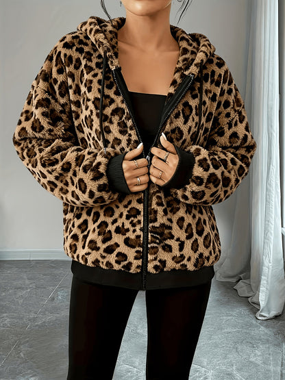 Verónica | Chaqueta de Leopardo que Resuelve el Look Sola