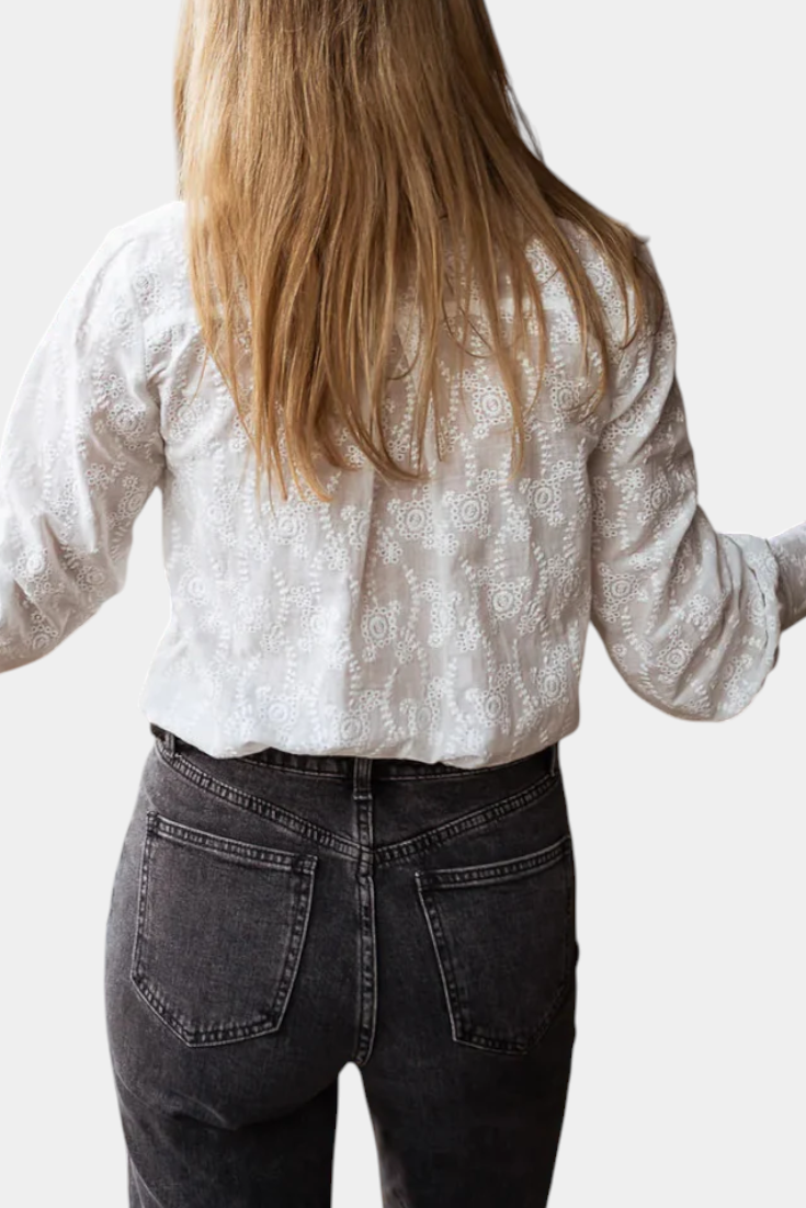 LORENA™ Encanto de Encaje: Blusa para un estilo elegante