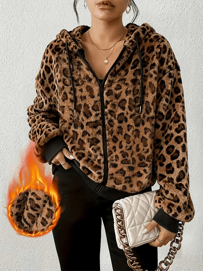 Verónica | Chaqueta de Leopardo que Resuelve el Look Sola