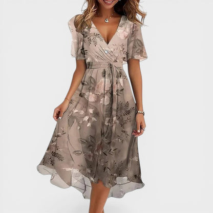LUCIA™ Arcoiris de Elegancia: Vestido Colorido 